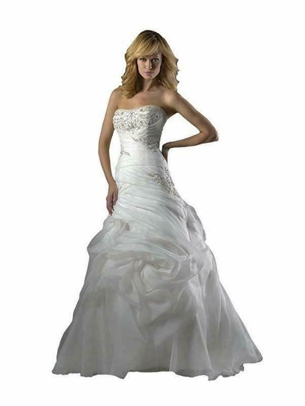 Allure Romance Bridal Dress Wedding Gown size 8 style 2359
