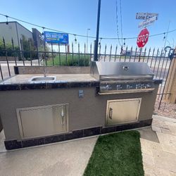 8’6” BBQ island With 40” BBQ and Sink