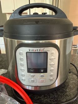 Instant pot large gently used