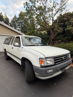 Toyota T100 pickup