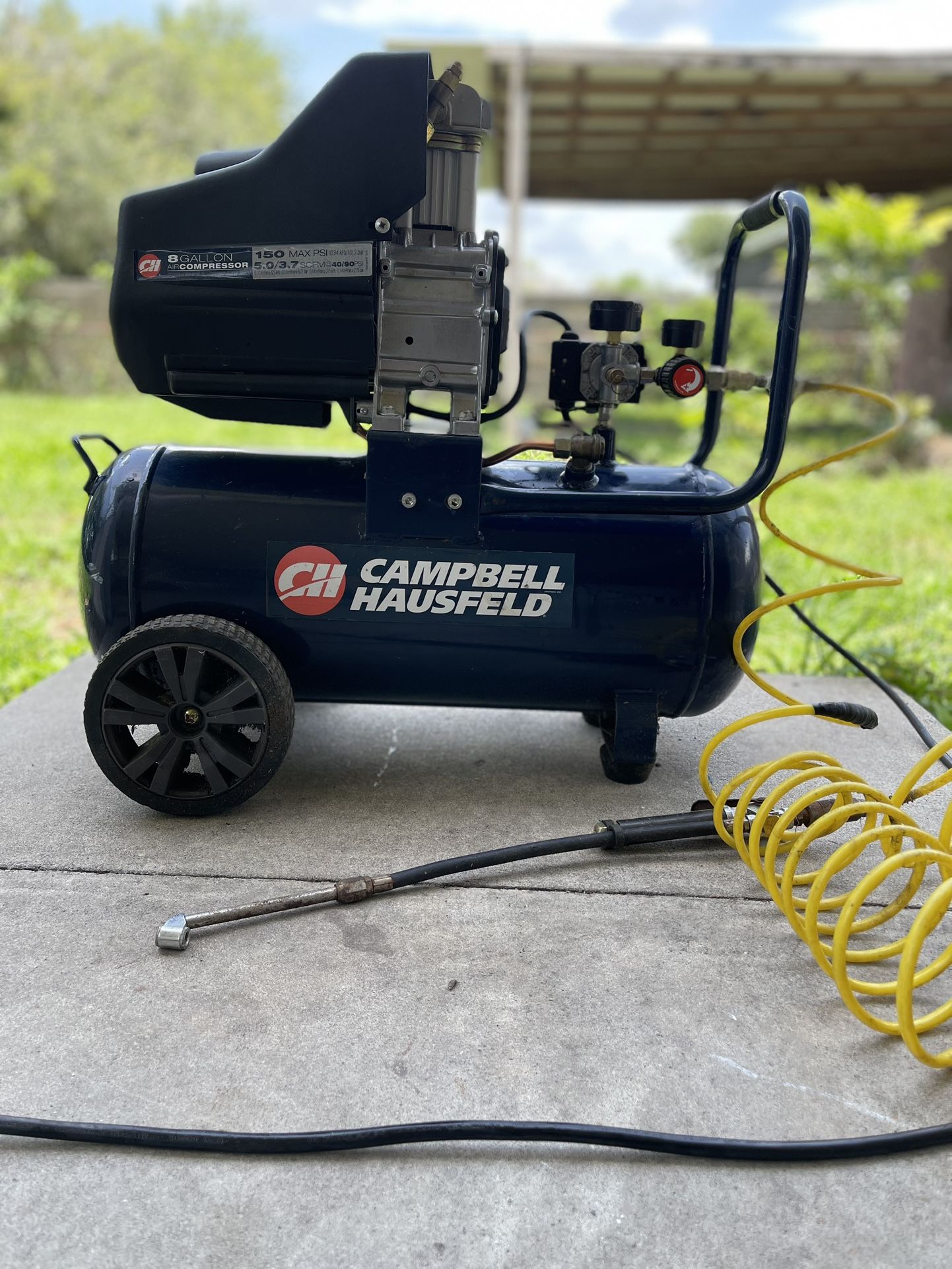 Excellent Condition Campbell Hausfeld 8-Gallon Portable Air Compressor – 150 PSI