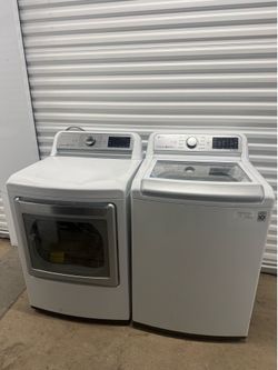 Washer and dryer set