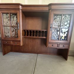 FREE! Woodley’s Desk Hutch