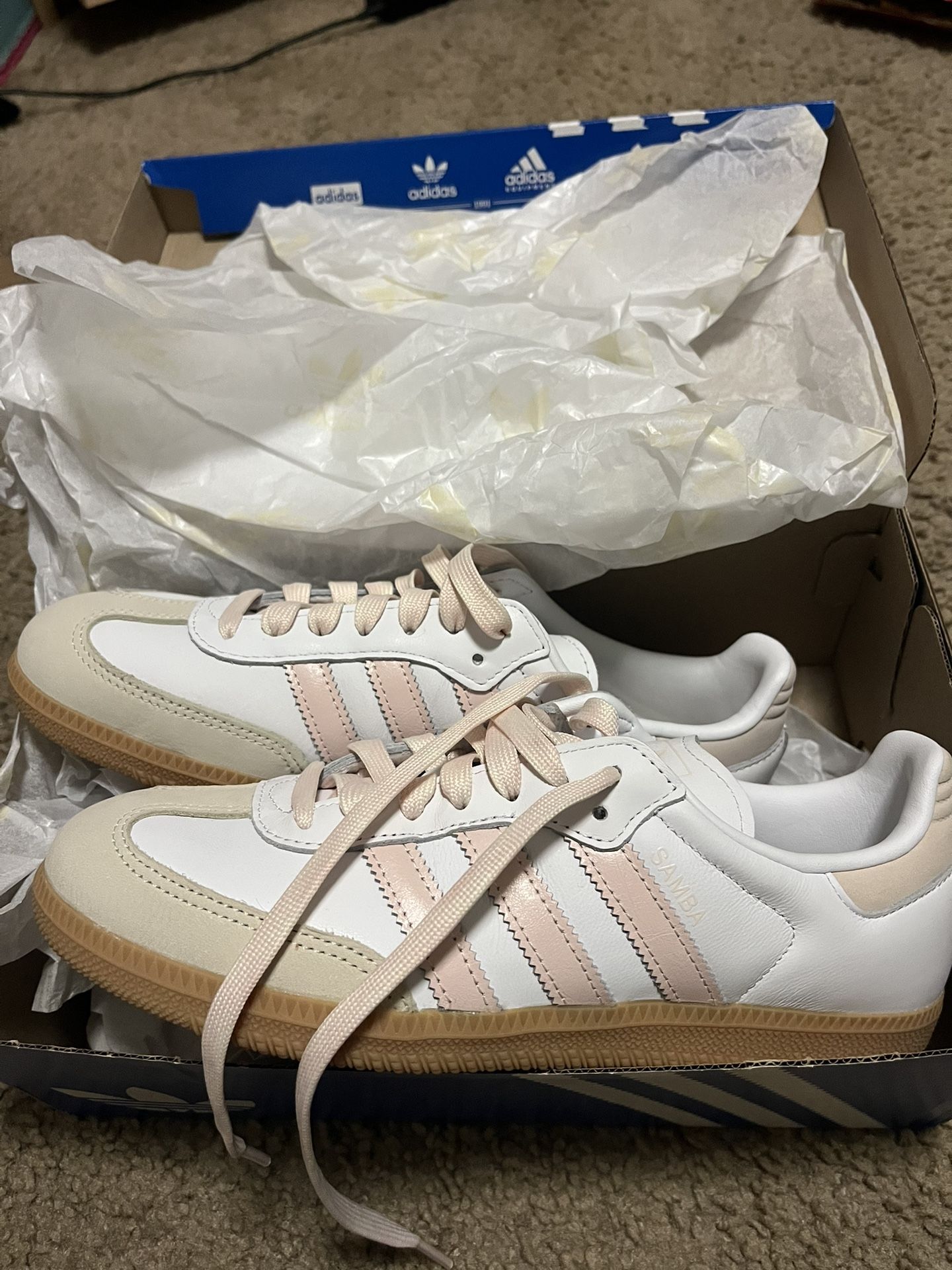 BRAND NEW UNWORN adidas Sambas Size 8.5