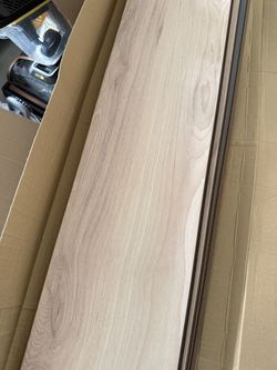 AC5 12mm Laminate Flooring – 4 Planks (18.5 sq ft) – Diamond Perspective