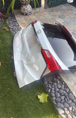 Back door parts for a  White HR-V 2020