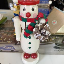 Snowman Nutcracker