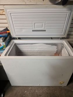 Frigidaire deep freezer
