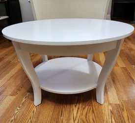 Living Room Table / Mesa de Centro