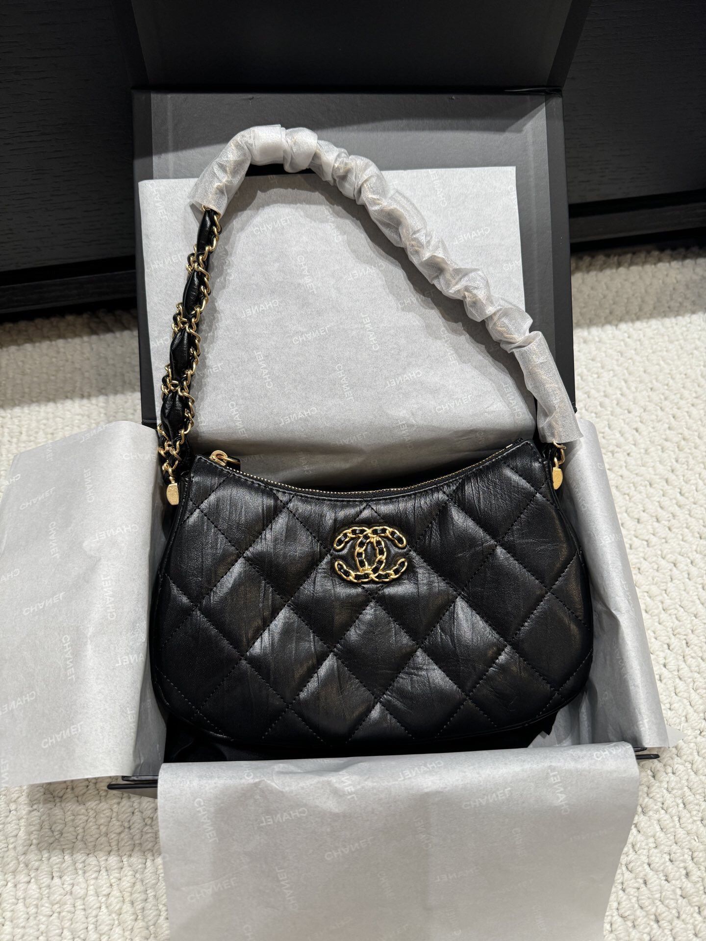 New Ladies 𝐂𝐂 𝐂𝐡𝐚𝐧𝐞𝐥 Bag