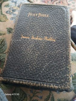 1800s Holy Bible