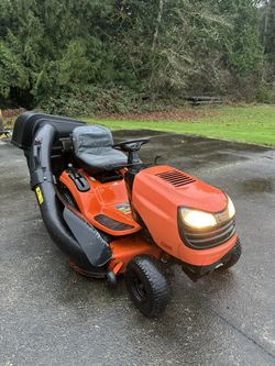2011 Ariens Riding Lawn Mower