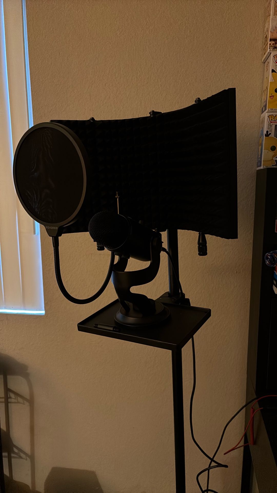 YETI MIC AND FILTER WITH SOUNDPROOF STAND