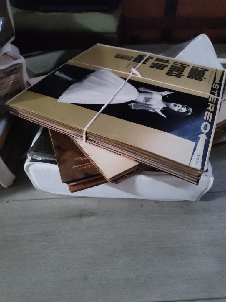 Vinyl Record Collection 4-500 In All