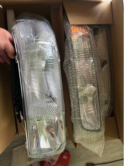 Tahoe headlights 99-02