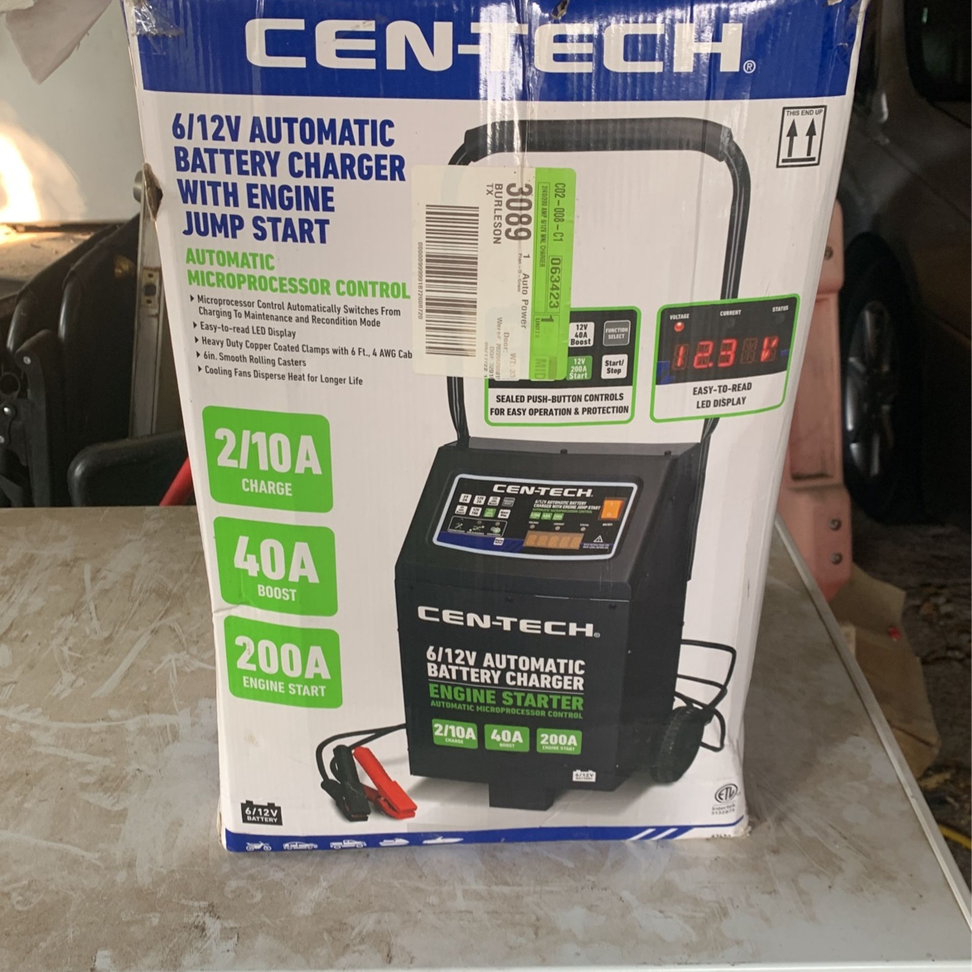 CEN-TECH 6/12V AUTOMATIC BATTERY CHARGER With Engine Jump Start