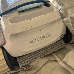 Actuve solo pool vacuum 