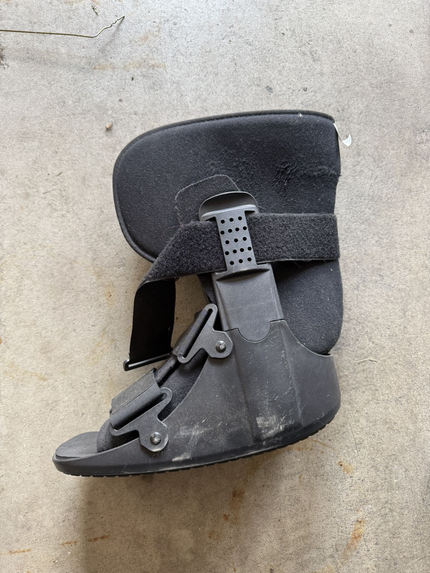Right Foot Boot
