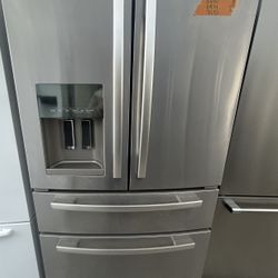 Whirpool Beautiful Stainless Steel 4 Doors Refrigerator 