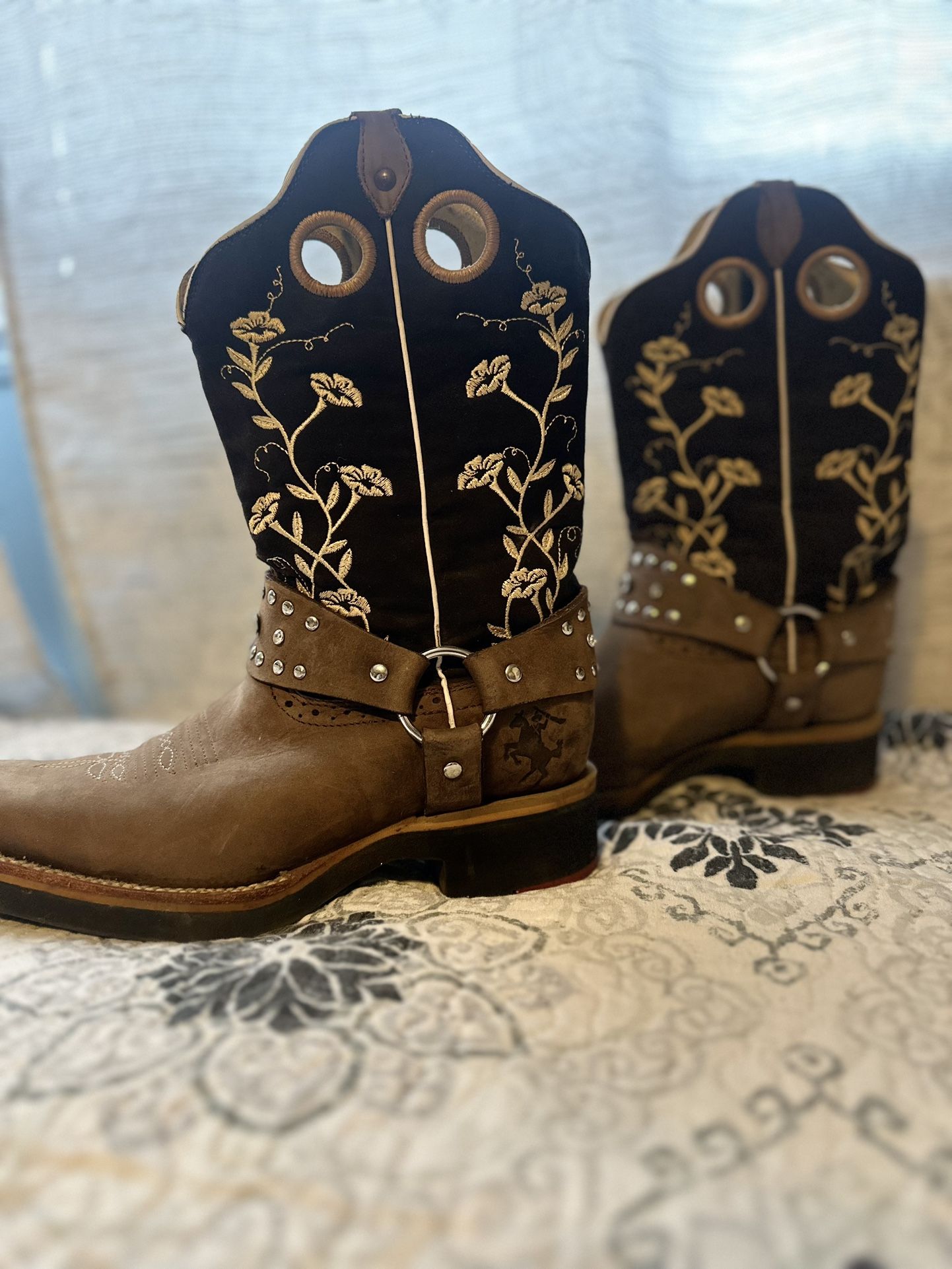 Artillero Woman’s Boots - Size 25.5 