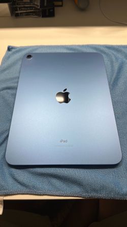 Like New Apple iPad 10 blue 64gb wifi