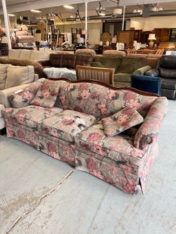 Vintage Ethan Allen floral couch (in store)