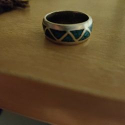 Guinue Turquoise Ring