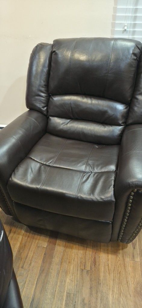 Leather Recliner 