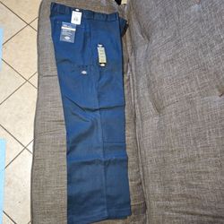 Dickies loose fit