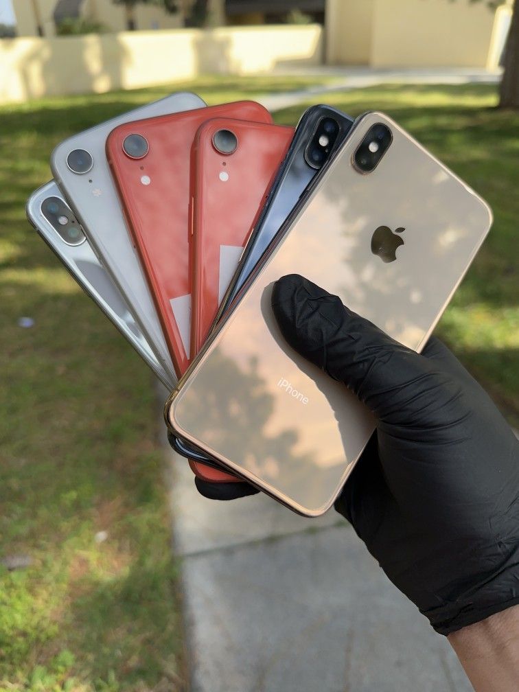 iPhone 8 / 8 Plus / X / XR / XS Max & Unlocked / International Available