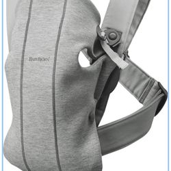 Baby Bjorn Carrier like New 