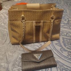Purse and wallet including together seats