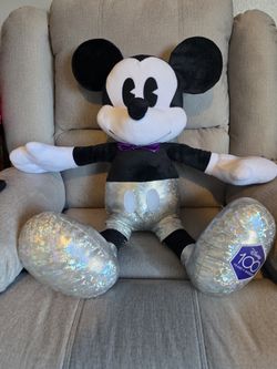Disney 100 Years Of Wonder Platinum Anniversary 30” Mickey Mouse Jumbo Plush