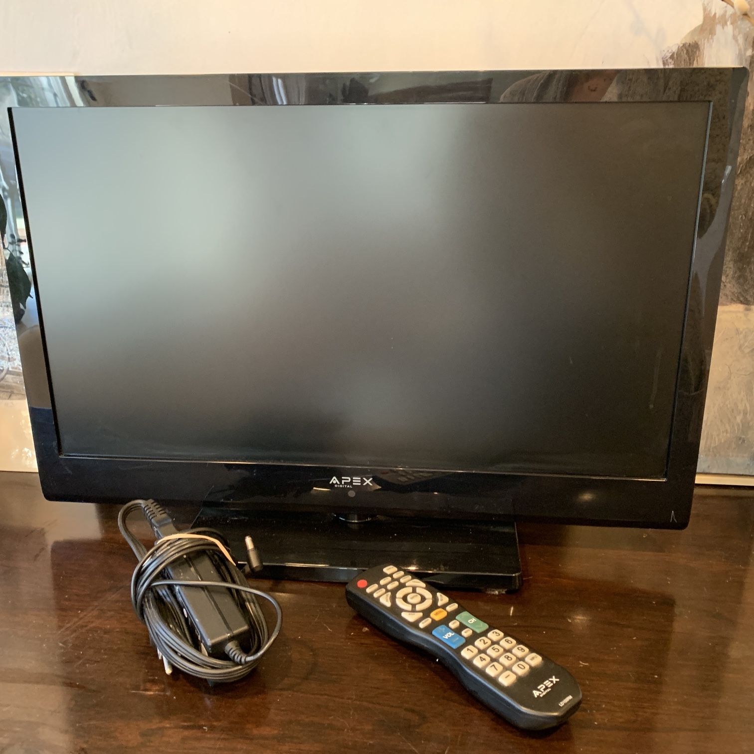 24” Apex LED TV LE24H87 Television