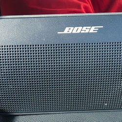 Bose Soundlink Flex Portable Speaker