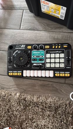 DJ Controller with LaunchPad