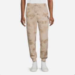 Men True Religion sweatpants, size XL (tag missing measurements waist 18”, length 40”)