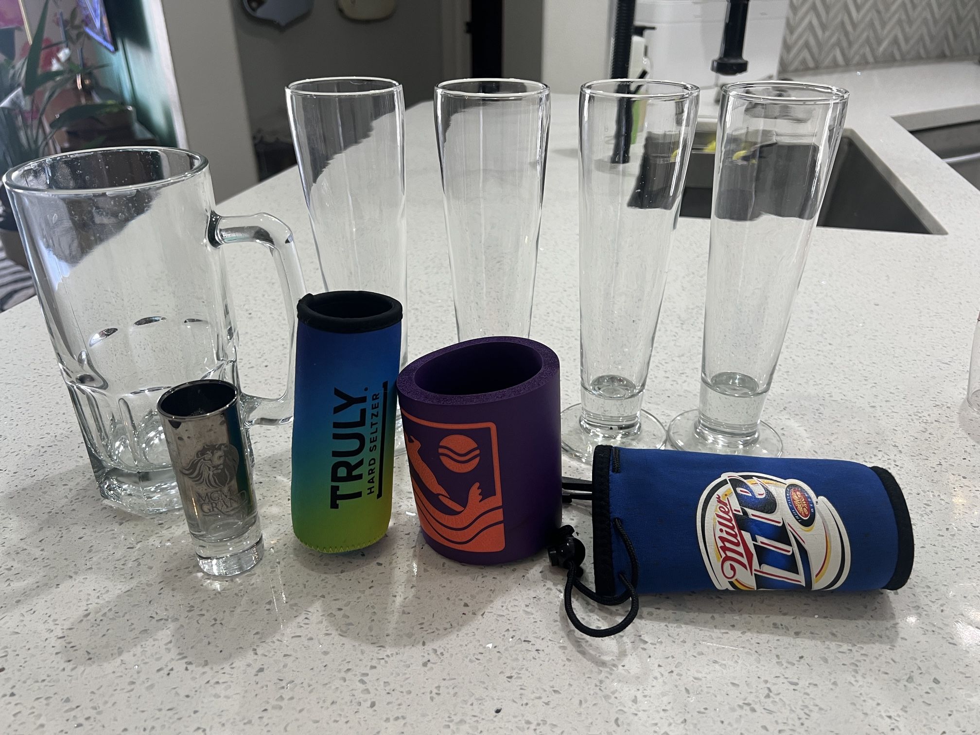 Assorted Barware READ DESCRIPTION 