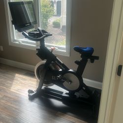 Nordic Track Exercise Bike
