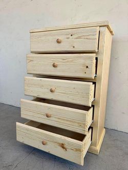 5  drawer pinewood