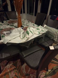 Dining table glass with 6 chairs