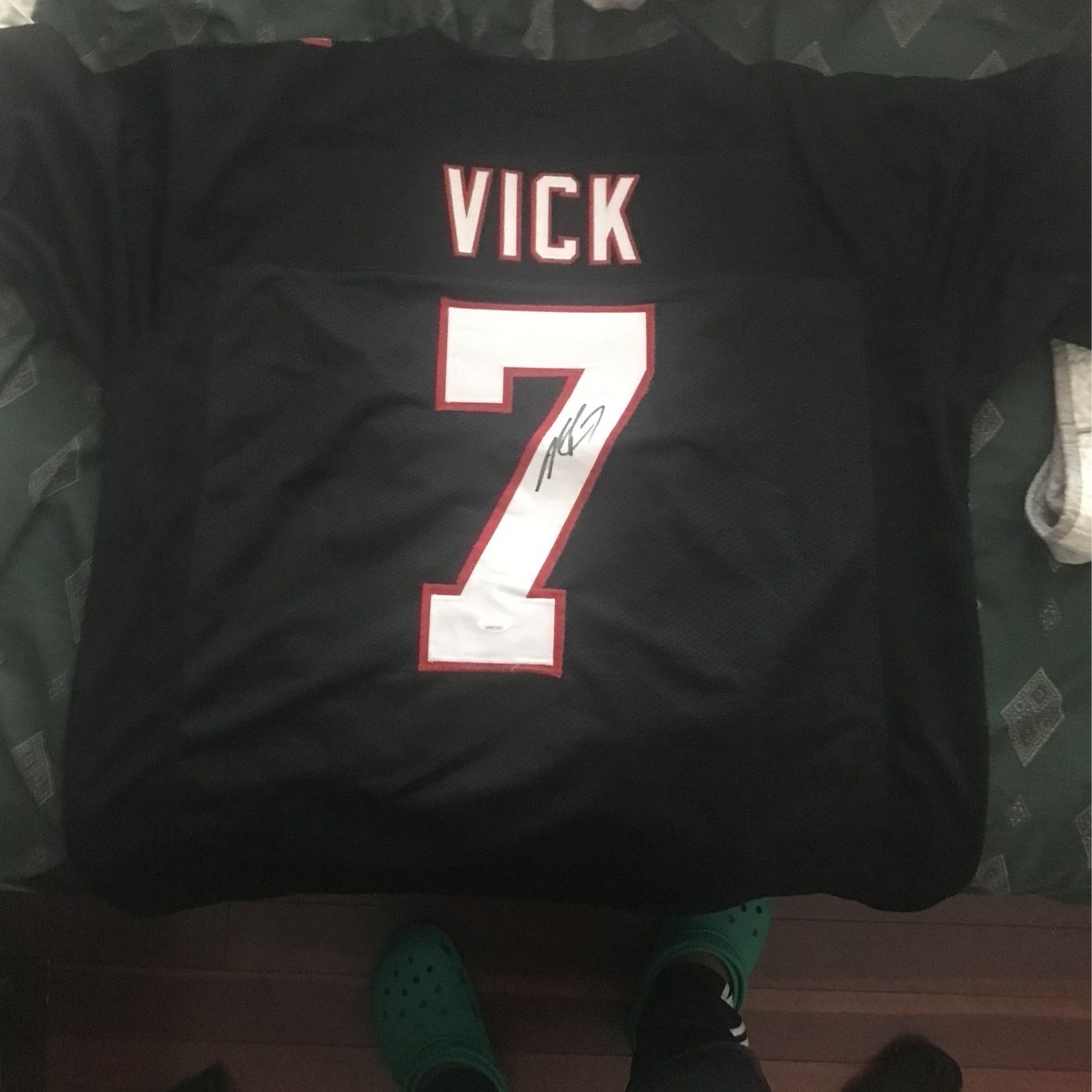 Signed Michael Vick Jersey (with Authentication)
