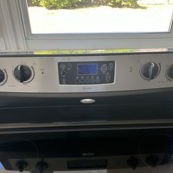 Whirlpool 30-in Freestanding Electric Range