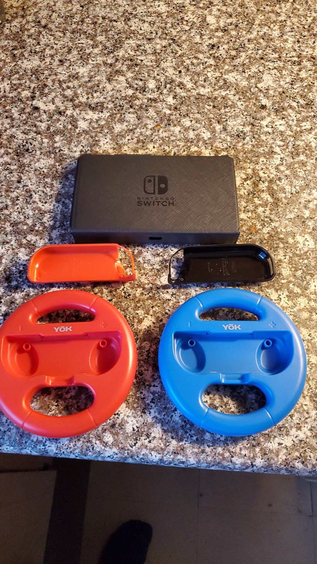 Nintendo switch case and accessories.