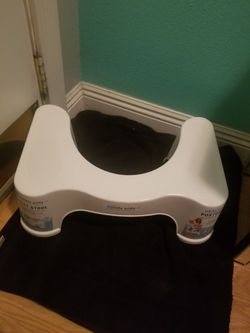 Squdddy Potty stool..Brand New!