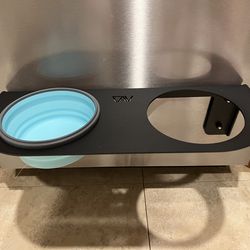 Magnetic Pet Travel Bowl Stand