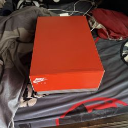 Nike Air Tech Challenge 2