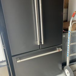 Ge Cafe French Door Refrigerator Counter Deep 