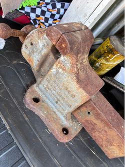 VINTAGE REED MFG VISE