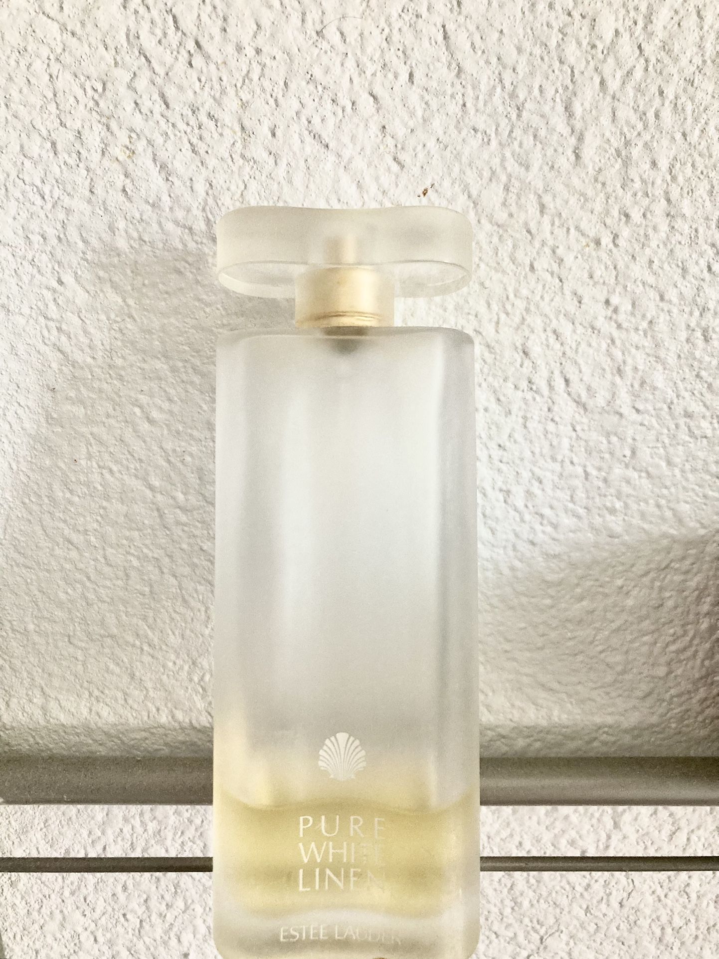 Pure White Linen Estée Lauder